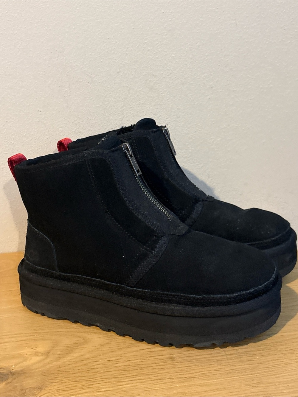 UGG Neumel Zip Platform Ankle Suede Booties Black ~ Women’s Sz 7